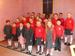 Junior Choir sings at Puddleduck Fundraiser