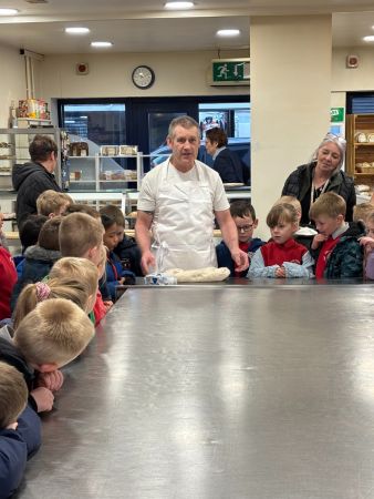 P.3 visit Mulligans Bakery and St. Columba's Church! ⛪ 🍩